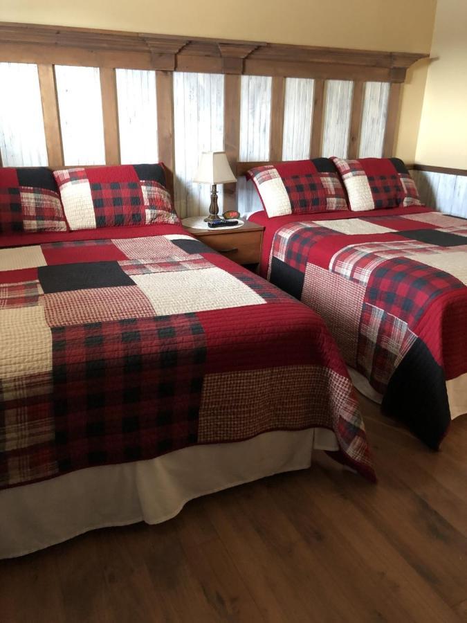 Hotel Sous La Croix 152725 Tadoussac Εξωτερικό φωτογραφία