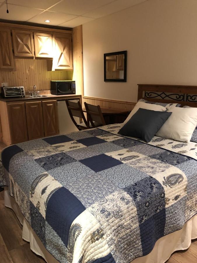 Hotel Sous La Croix 152725 Tadoussac Εξωτερικό φωτογραφία