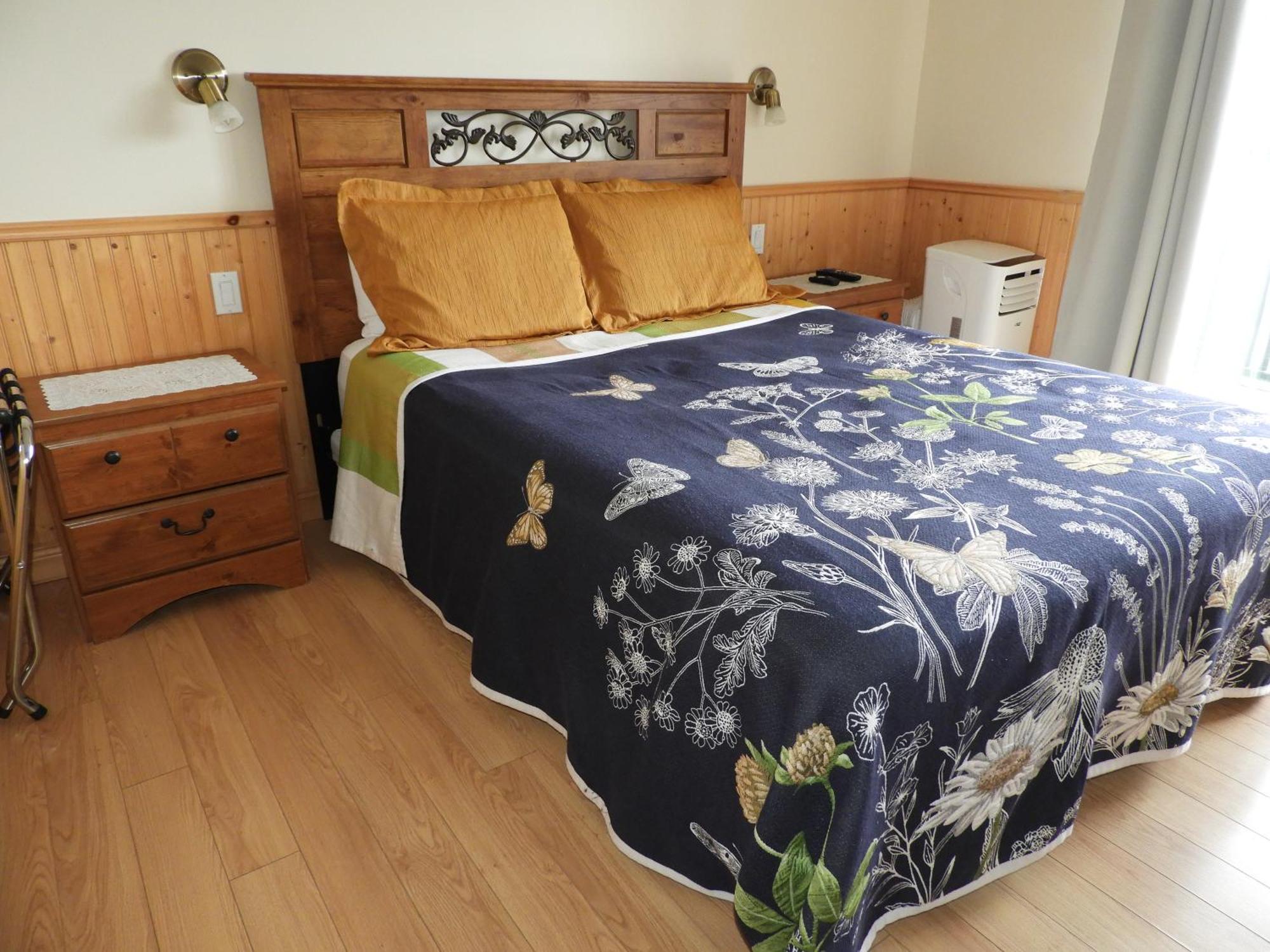 Hotel Sous La Croix 152725 Tadoussac Εξωτερικό φωτογραφία