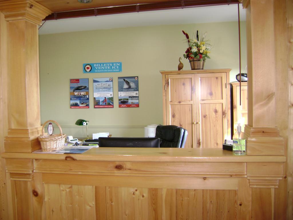 Hotel Sous La Croix 152725 Tadoussac Εξωτερικό φωτογραφία