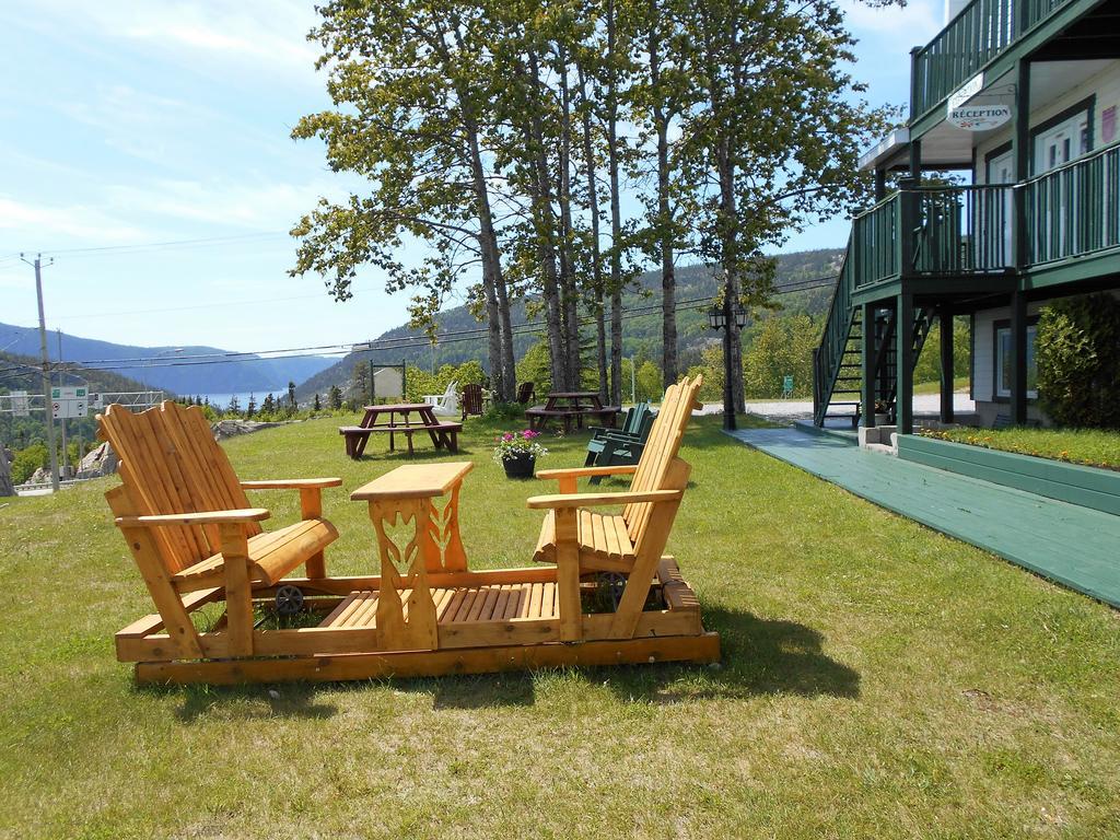 Hotel Sous La Croix 152725 Tadoussac Εξωτερικό φωτογραφία