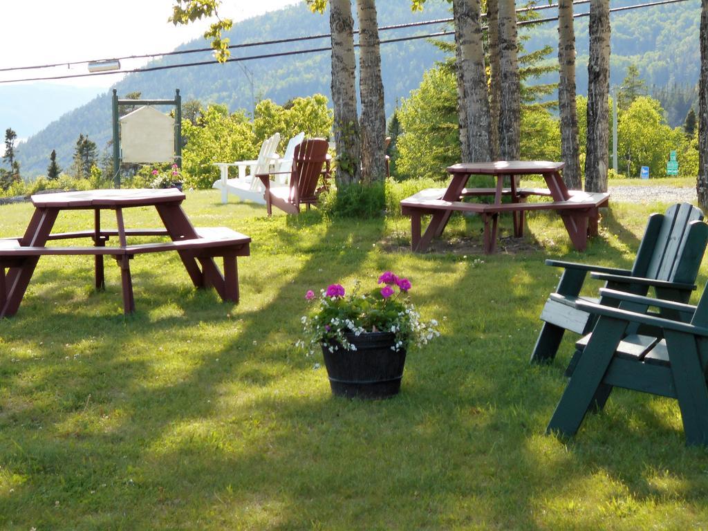 Hotel Sous La Croix 152725 Tadoussac Εξωτερικό φωτογραφία